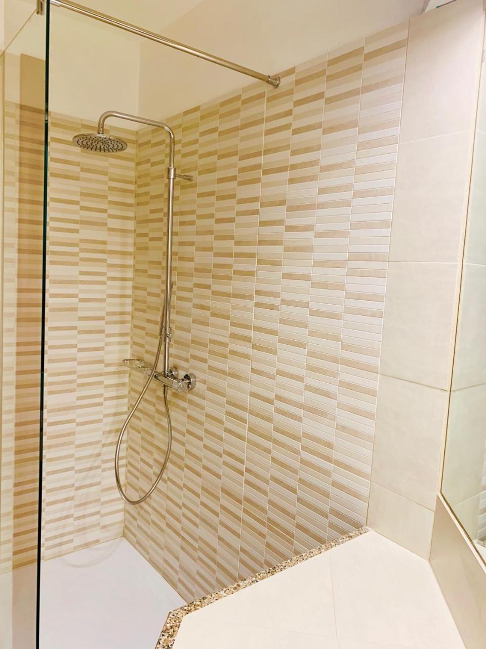 Hotel Grillo Асемини Екстериор снимка