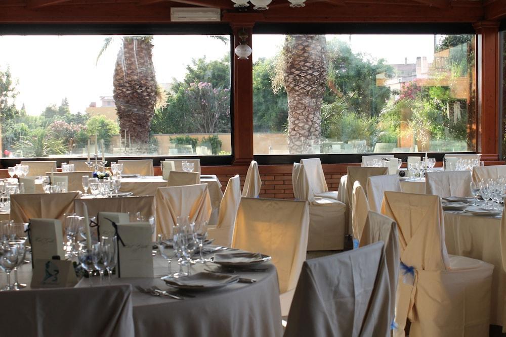 Hotel Grillo Асемини Екстериор снимка